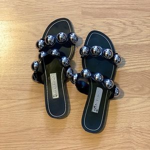 Chic Silver Ornate Strappy Sandals